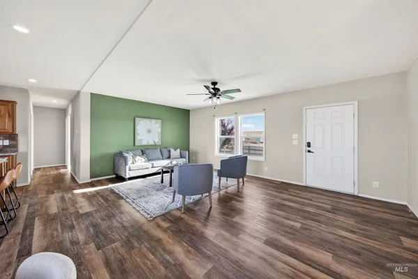 $644,900 | 1203 Locker Avenue, Parma, ID 83660