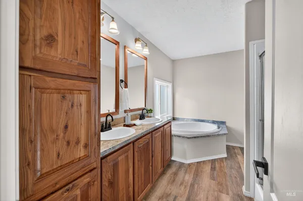 $644,900 | 1203 Locker Avenue, Parma, ID 83660