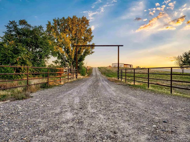 $649,900 | 1203 Locker Avenue, Parma, ID 83660