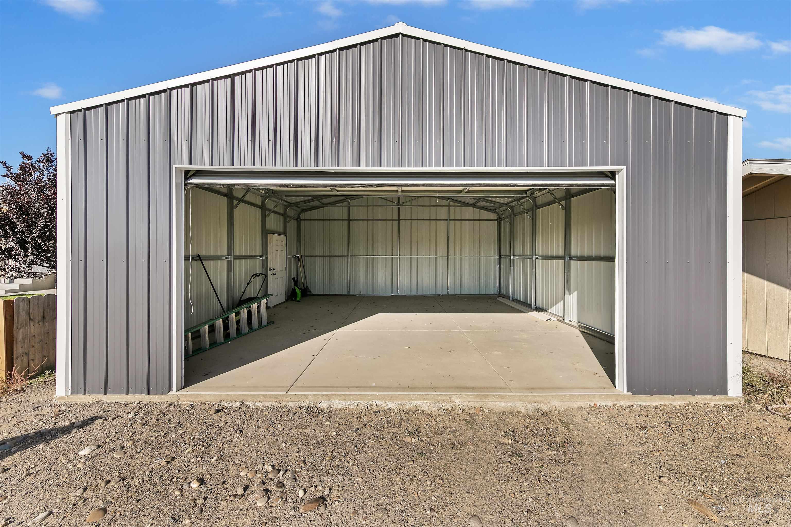 1203 Locker Avenue Parma, ID 83660 - Photo 45 of 49 View of detached garage
