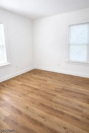 $2,700 | 359 South 20th Street, Newark, NJ 07103