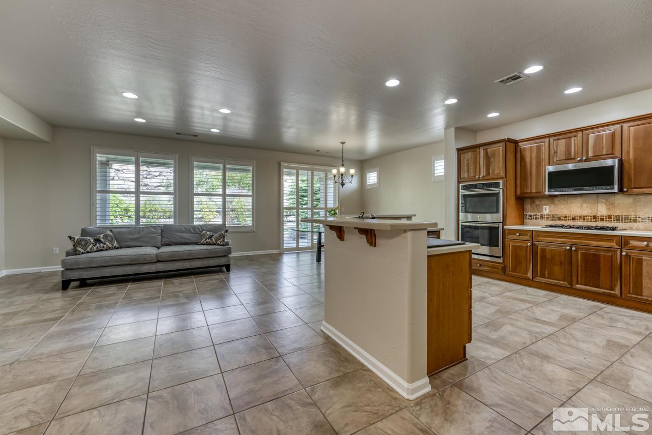 1200 Cliff Park Way Reno, NV 89523 - Photo 5 of 28 Photo 5
