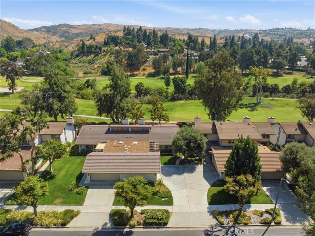 702 Vía Zapata Riverside, CA 92507 - Photo 14 of 65