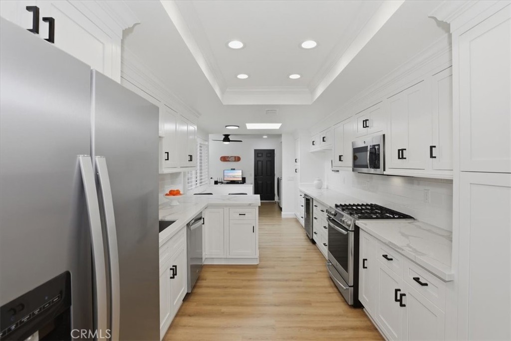 702 Vía Zapata Riverside, CA 92507 - Photo 22 of 65