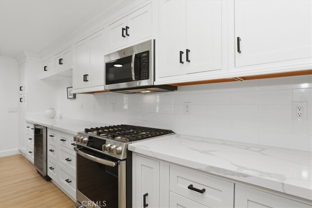 702 Vía Zapata Riverside, CA 92507 - Photo 24 of 65