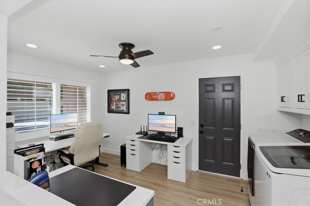 702 Vía Zapata Riverside, CA 92507 - Photo 32 of 65