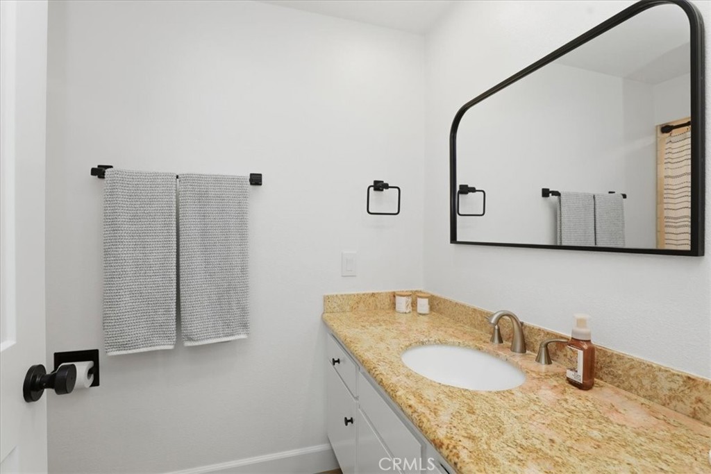 702 Vía Zapata Riverside, CA 92507 - Photo 34 of 65