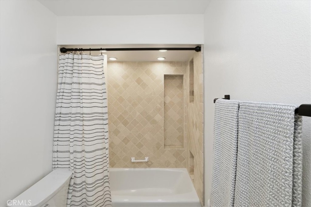 702 Vía Zapata Riverside, CA 92507 - Photo 35 of 65