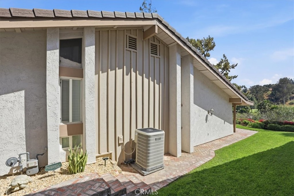 702 Vía Zapata Riverside, CA 92507 - Photo 58 of 65