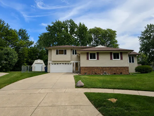 $625,000 | 1413 Weyers Court, Schaumburg, IL 60193