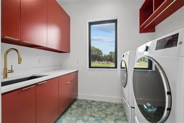 $10,000 | 200 Lake Hills Drive North, Austin, TX 78733