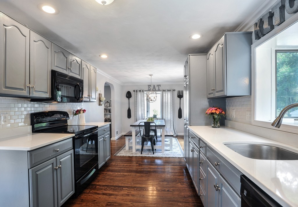 78 Brantwood Road Norwell, MA 02061 - Photo 4 of 19 Gallery Image 4