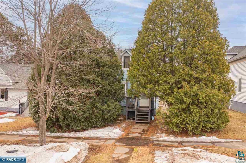 522 12th Street North Virginia, MN 55792 - Photo 3 of 32