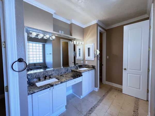 $3,700 | 5315 Ridgewood Reef, Houston, TX 77041