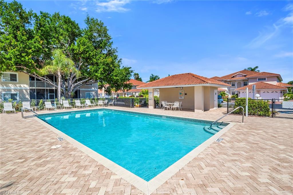 1747 Reuven Circle, Unit 4 Naples, FL 34112 - Photo 30 of 46