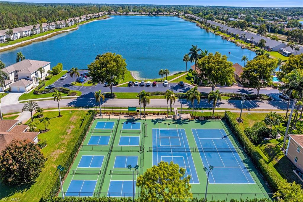 1747 Reuven Circle, Unit 4 Naples, FL 34112 - Photo 41 of 46 a view of an outdoor space
