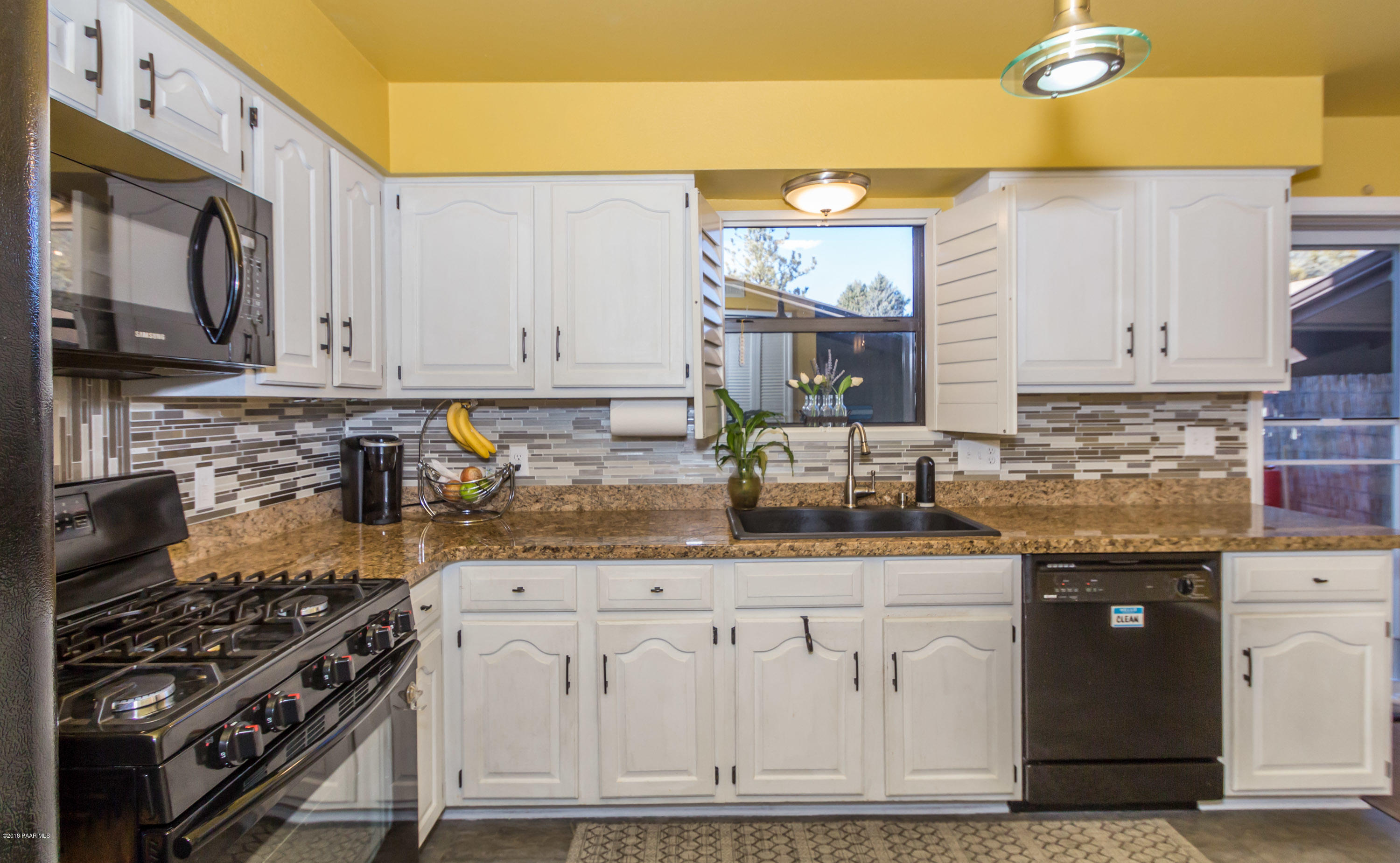 367 Rim Rock Circle, Unit 2 Prescott, AZ 86303 - Photo 7 of 17 006_Kitchen