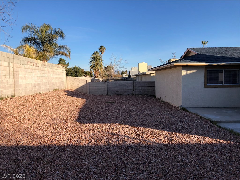 216 Bahama Road Las Vegas, NV 89145 - Photo 17 of 22 Gallery Image 17