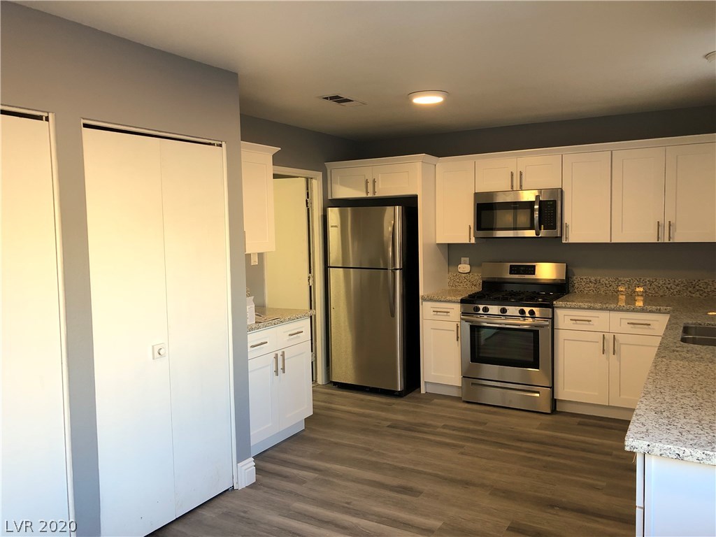 216 Bahama Road Las Vegas, NV 89145 - Photo 9 of 22 Gallery Image 9