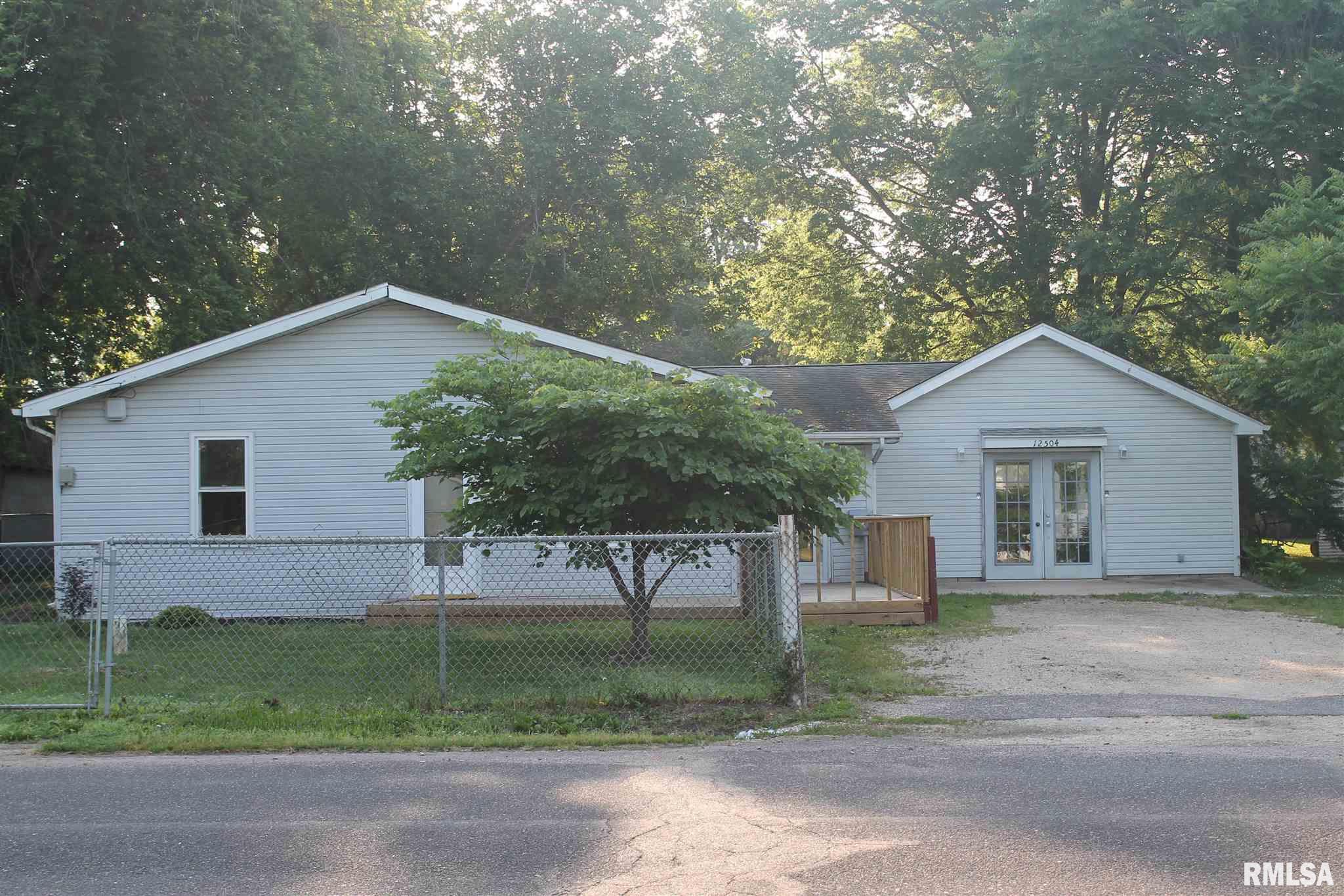 12504 Carter Road Pekin, IL 61554 - Photo 1 of 15 Gallery Image 1