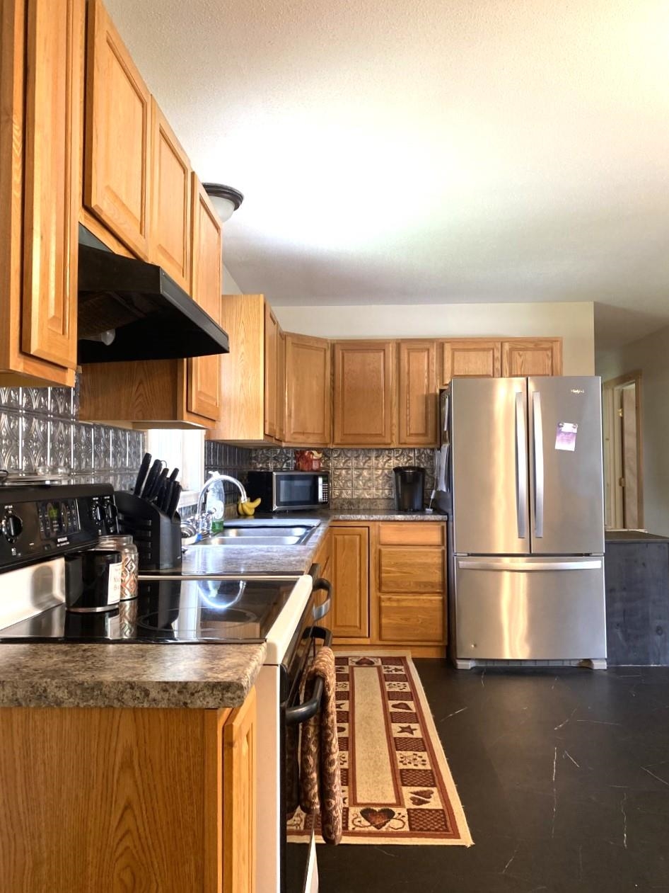 103 Websterville Road Barre Town, VT 05641 - Photo 5 of 37