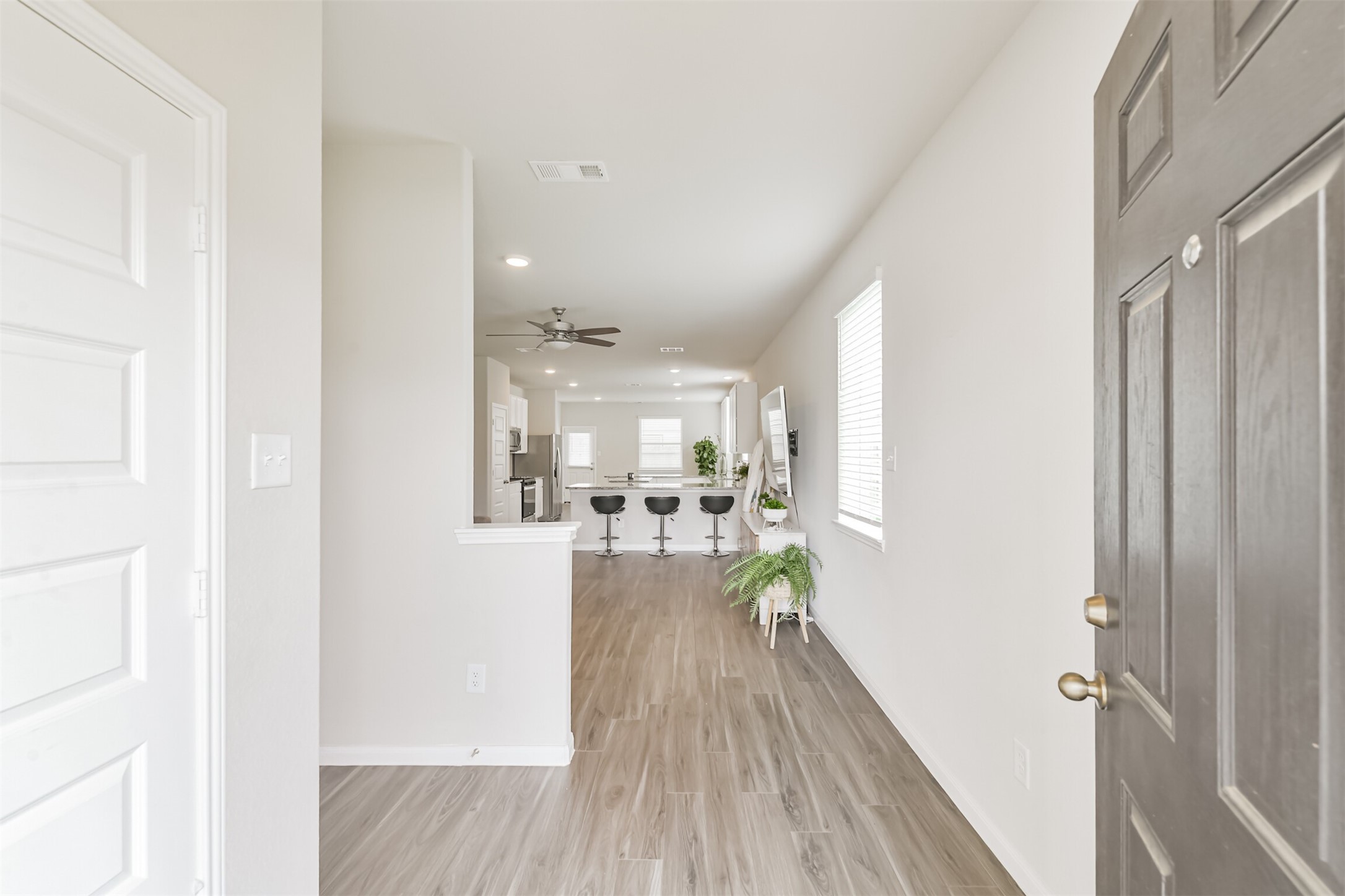 2424 Shellcracker Drive Conroe, TX 77384 - Photo 8 of 49
