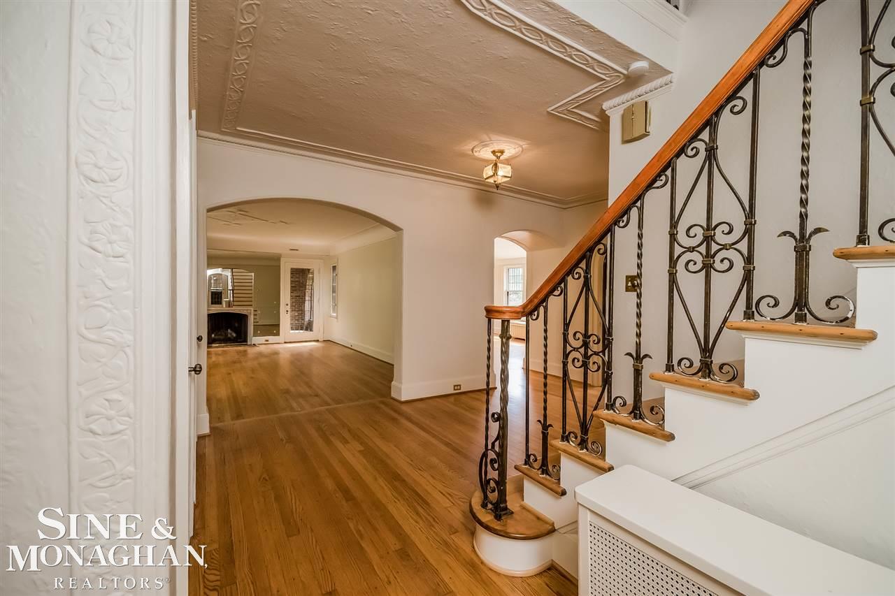 1035 Bishop Road Grosse Pointe Park, MI 48230 - Photo 6 of 62