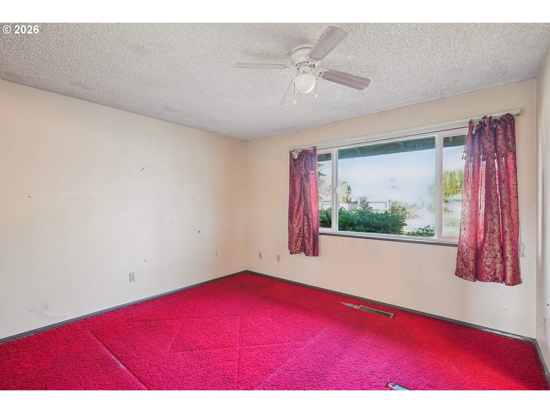 1384 Northeast 19th Street Gresham, OR 97030 - Photo 12 of 27