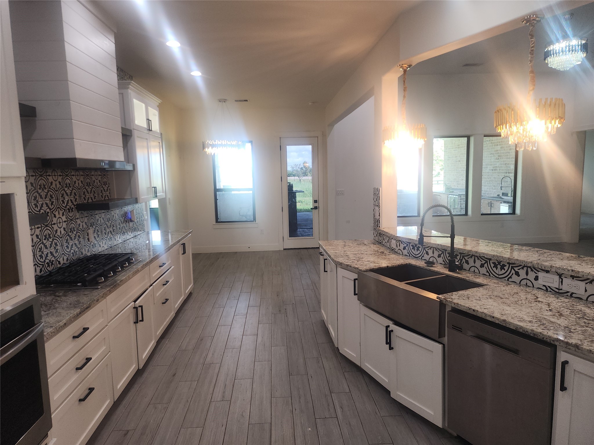 214 Lakeland Circle Rosharon, TX 77583 - Photo 13 of 34