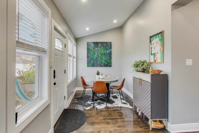 $600,000 | 5524 North Luna Avenue, Chicago, IL 60630