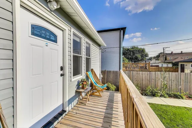 $600,000 | 5524 North Luna Avenue, Chicago, IL 60630