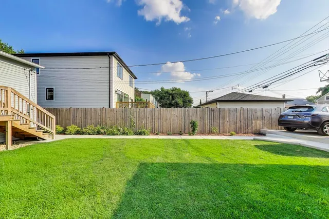 $600,000 | 5524 North Luna Avenue, Chicago, IL 60630