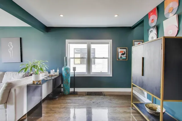 $600,000 | 5524 North Luna Avenue, Chicago, IL 60630