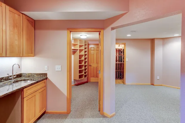 $1,225,000 | 14995 42nd Street South, Afton, MN 55001