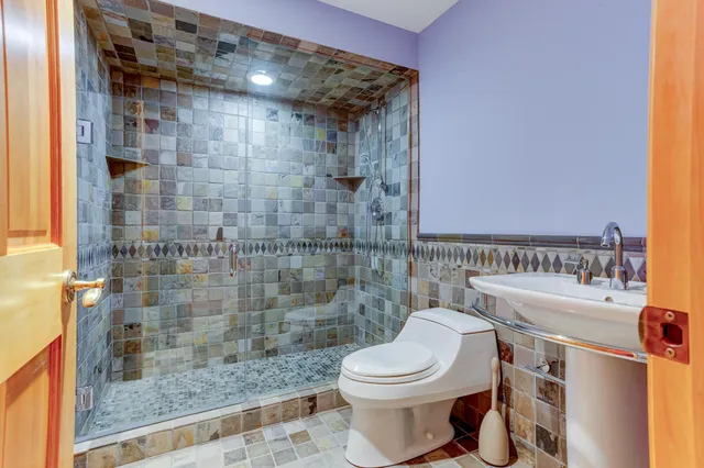 $1,225,000 | 14995 42nd Street South, Afton, MN 55001