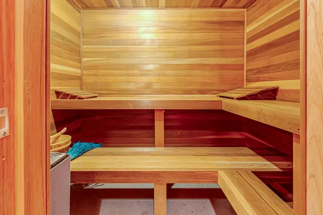 $1,225,000 | 14995 42nd Street South, Afton, MN 55001