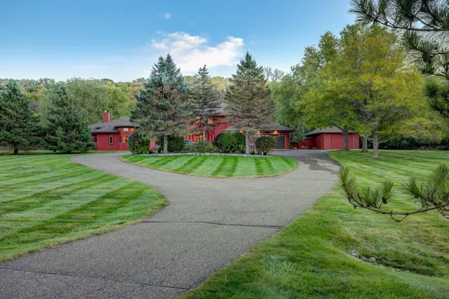 $1,225,000 | 14995 42nd Street South, Afton, MN 55001