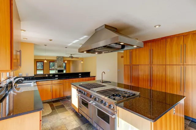 $1,225,000 | 14995 42nd Street South, Afton, MN 55001