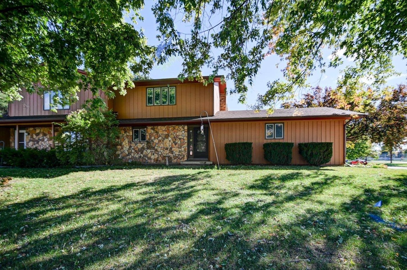 2640 Osmundsen Road Fitchburg, WI 53711 - Photo 2 of 49