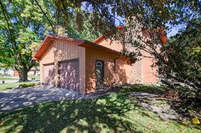 $324,900 | 2640 Osmundsen Road, Fitchburg, WI 53711