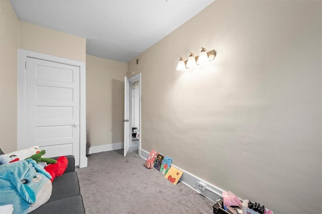 9929 Frankstown Road Pittsburgh, PA 15235 - Photo 11 of 37 Gallery Image 11