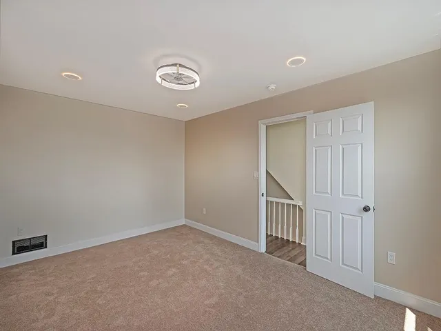 an empty room with a empty space