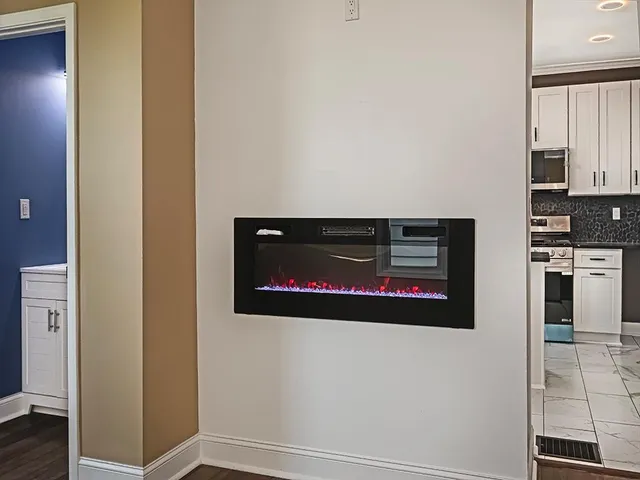 a view of utility room