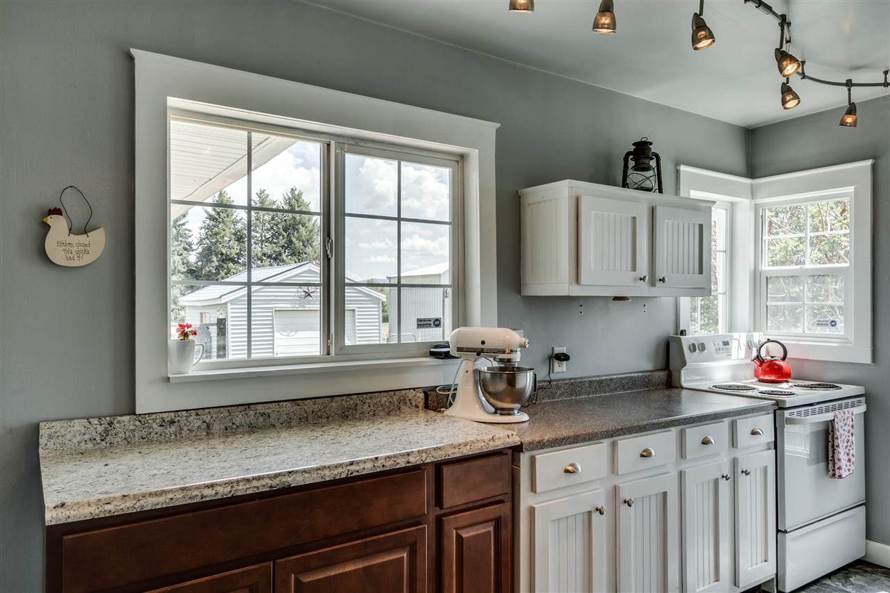 6926 East Big Meadows Road Chattaroy, WA 99003 - Photo 5 of 20