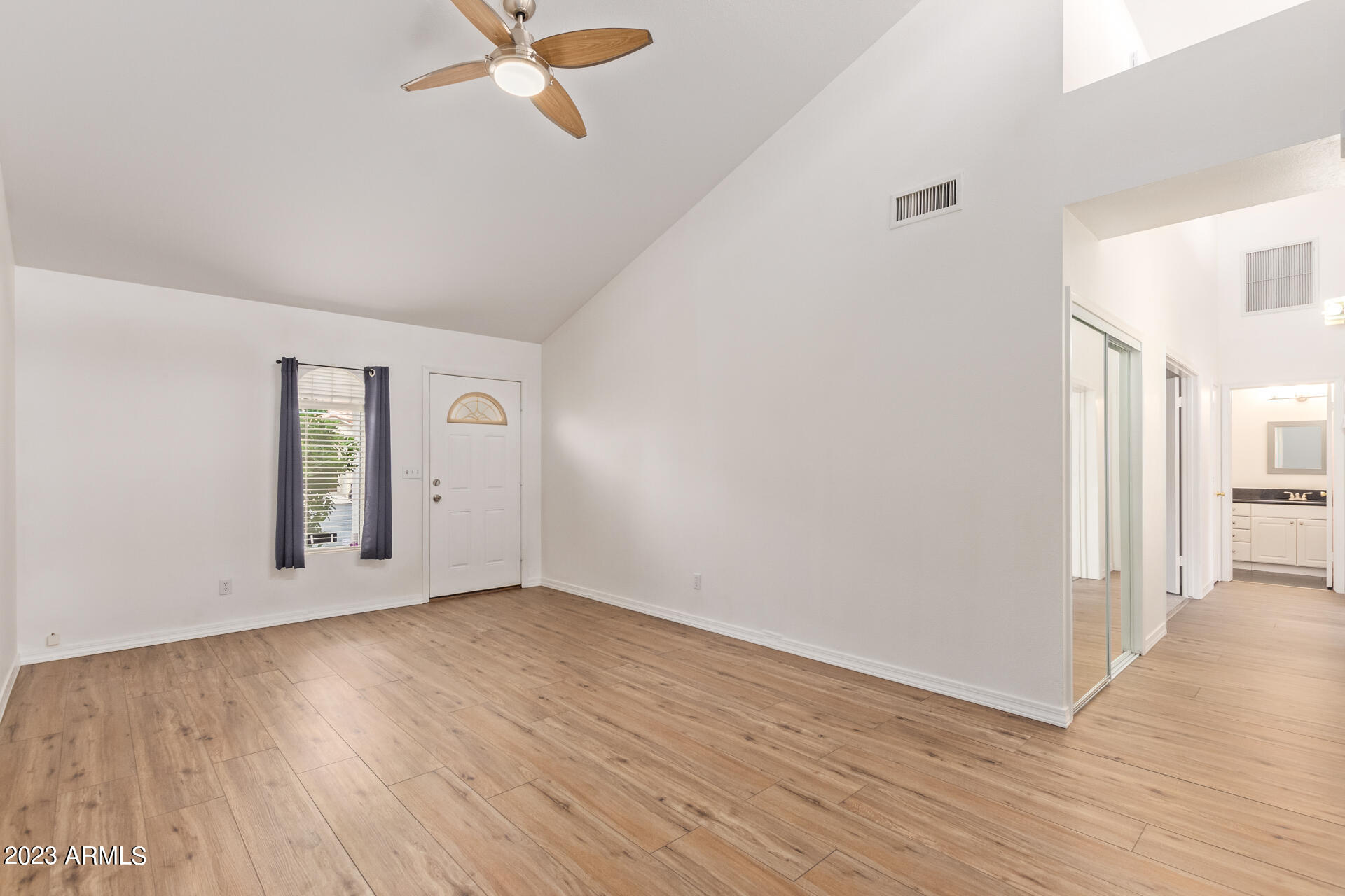 2625 East Roma Avenue Phoenix, AZ 85016 - Photo 2 of 15 03 Roma 2625