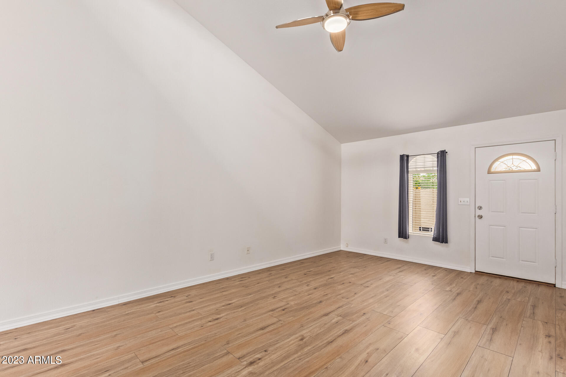 2625 East Roma Avenue Phoenix, AZ 85016 - Photo 3 of 15 04 Roma 2625