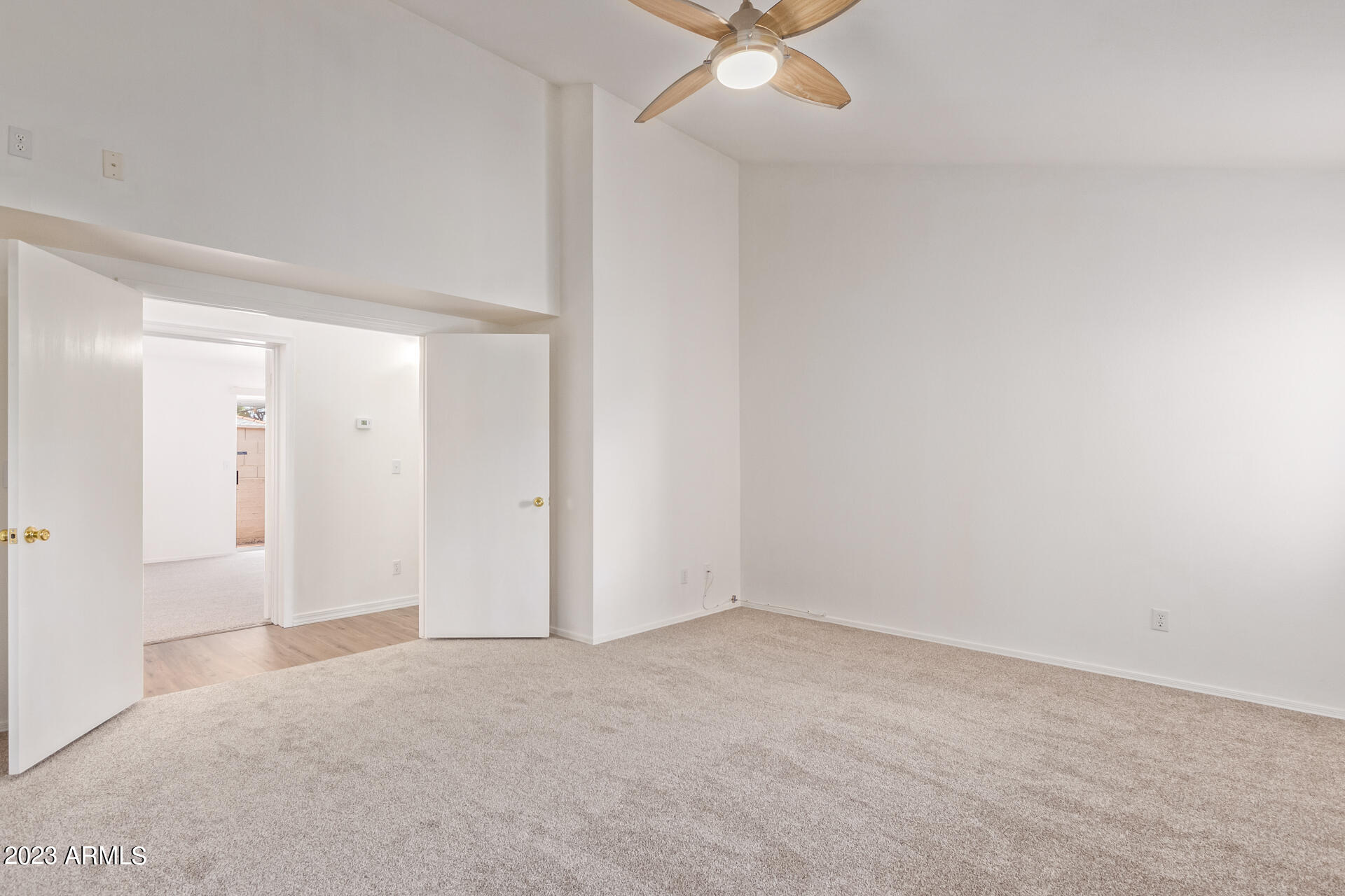 2625 East Roma Avenue Phoenix, AZ 85016 - Photo 7 of 15 09 Roma 2625