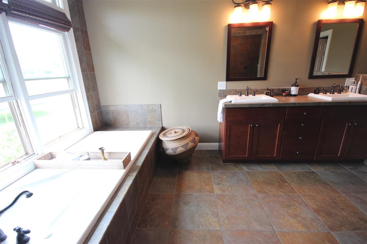 53634 Ridgeview Lane Bristol, IN 46507 - Photo 12 of 28 Gallery Image 12