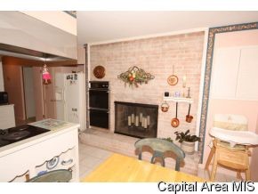 2161 Lindsay Road Springfield, IL 62704 - Photo 5 of 11