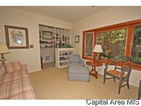 2161 Lindsay Road Springfield, IL 62704 - Photo 8 of 11